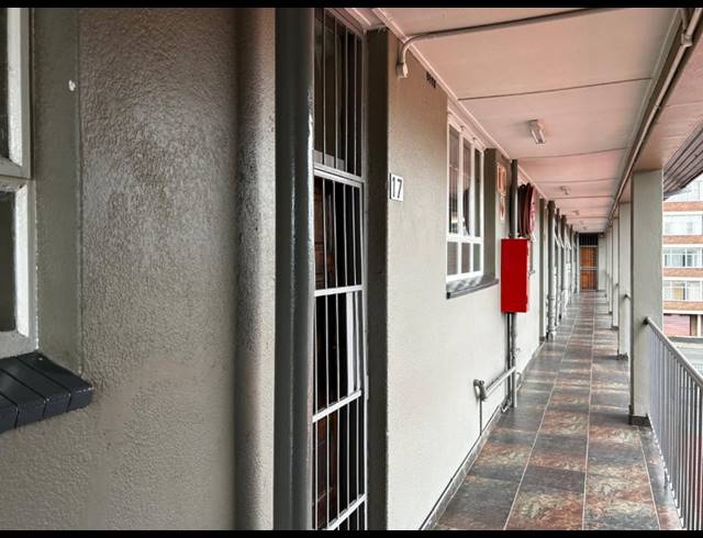 2 BEDROOM APARTMENT FOR SALE IN ALBERTON NORTH